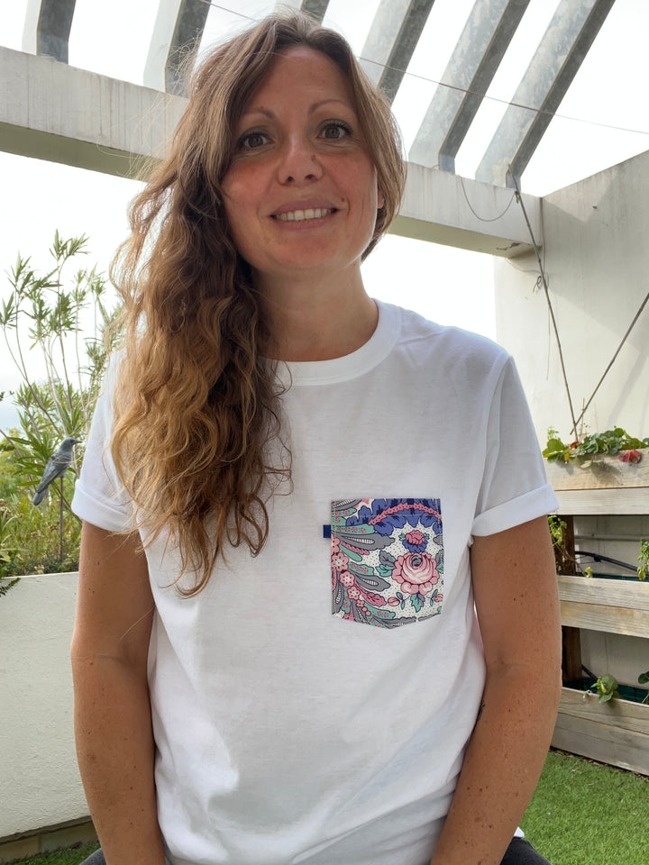 T-shirt blanc poche rose violet Césario