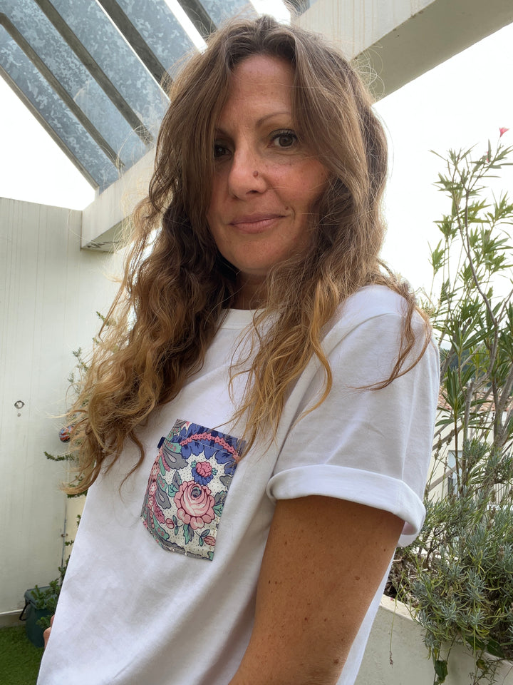 T-shirt blanc poche rose violet Césario