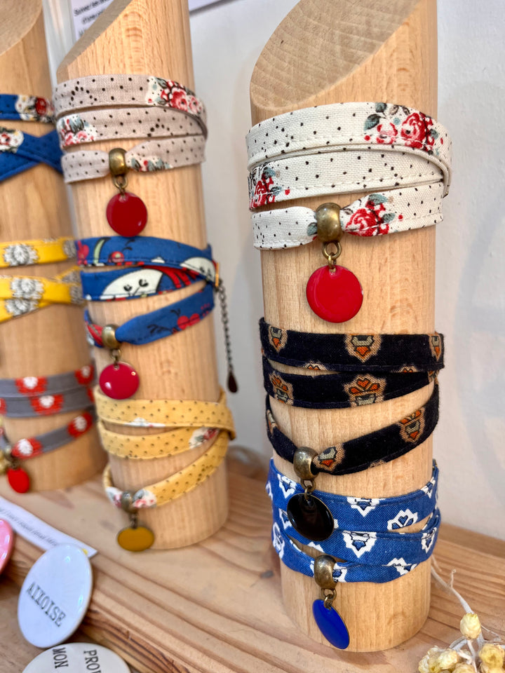 Bracelet provençal 3 tours Mirabeau blanc fleuri sequin émail