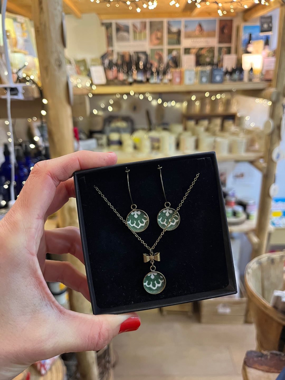 Boucles d’oreilles créoles provencales Mazette vertes