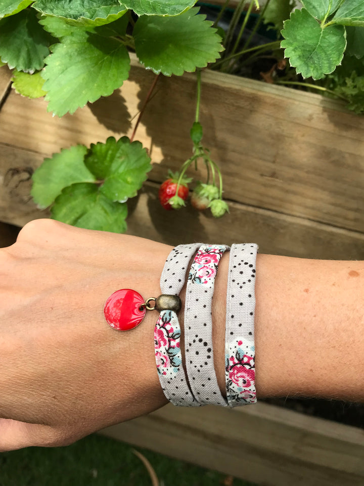 Bracelet provençal 3 tours Mirabeau gris fleuri sequin émail