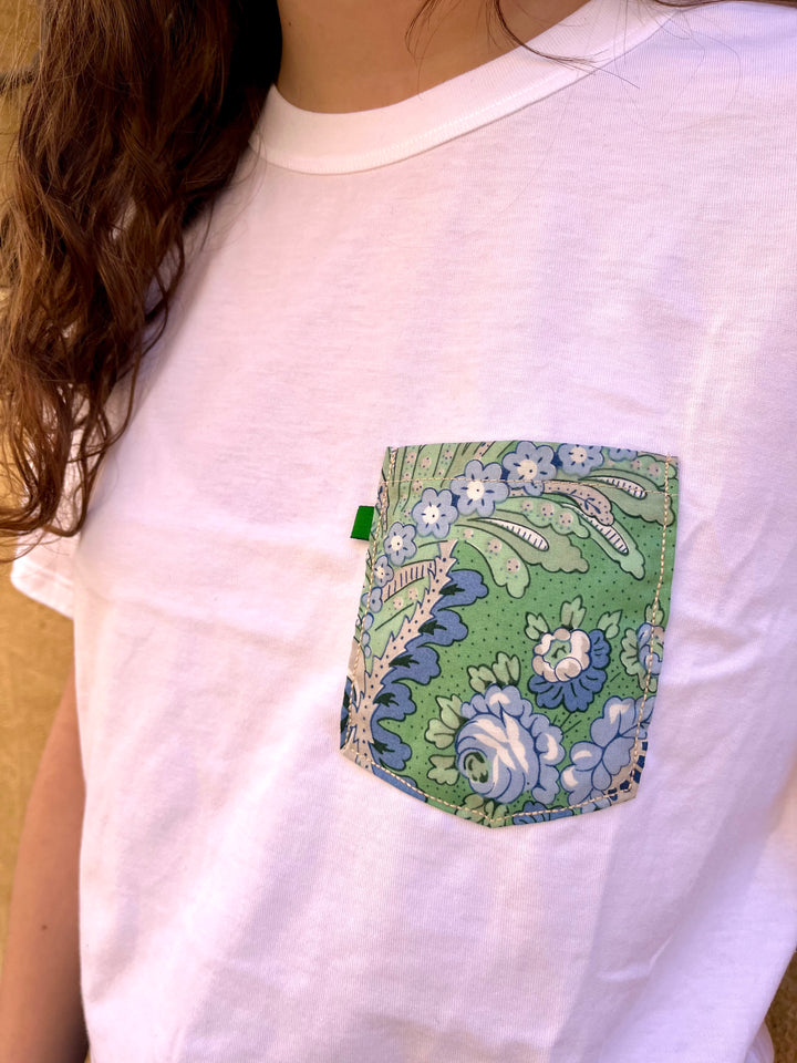 T-shirt blanc poche bleu vert César