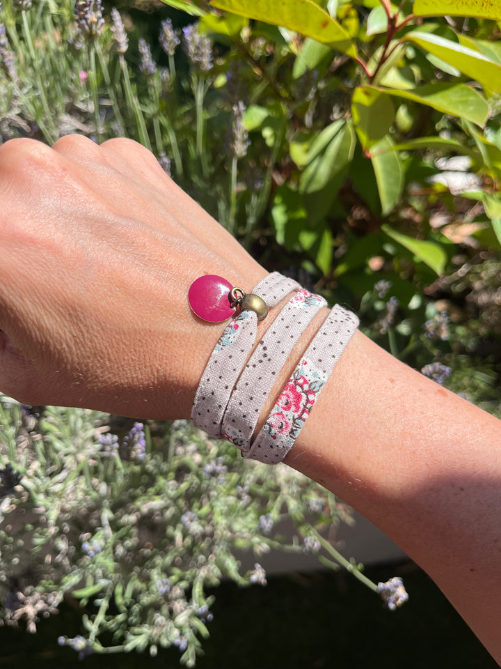 Bracelet provençal 3 tours Mirabeau gris fleuri sequin émail