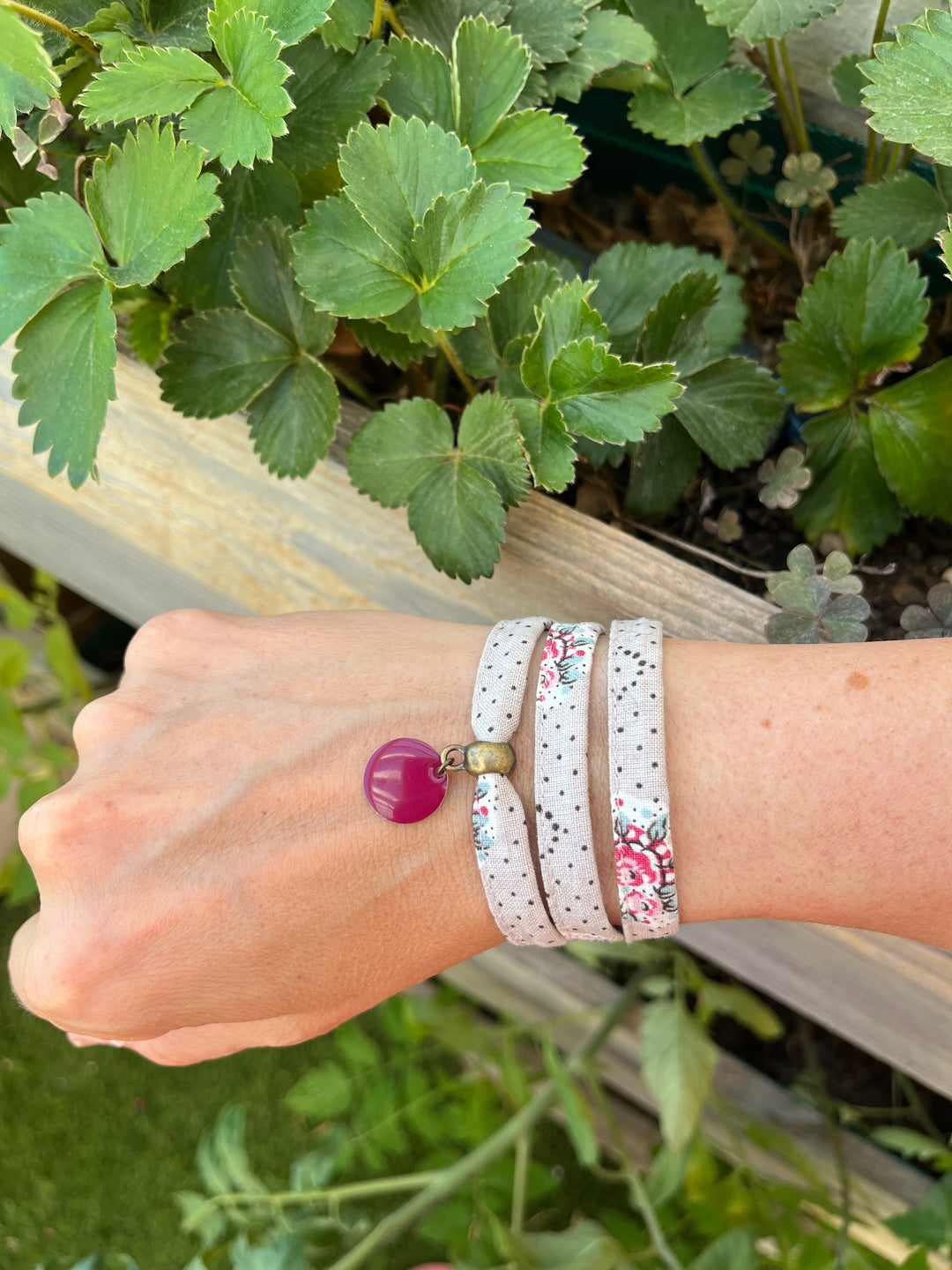 Bracelet provençal 3 tours Mirabeau gris fleuri sequin émail